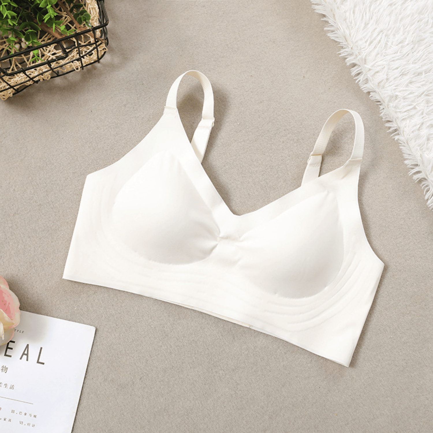 Seamless push-up bra