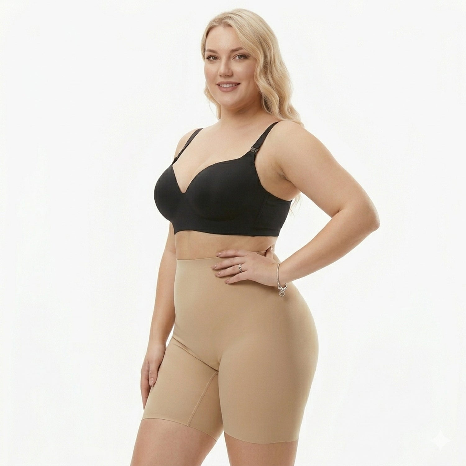 Seamless high-waisted shaping shorts with long legs