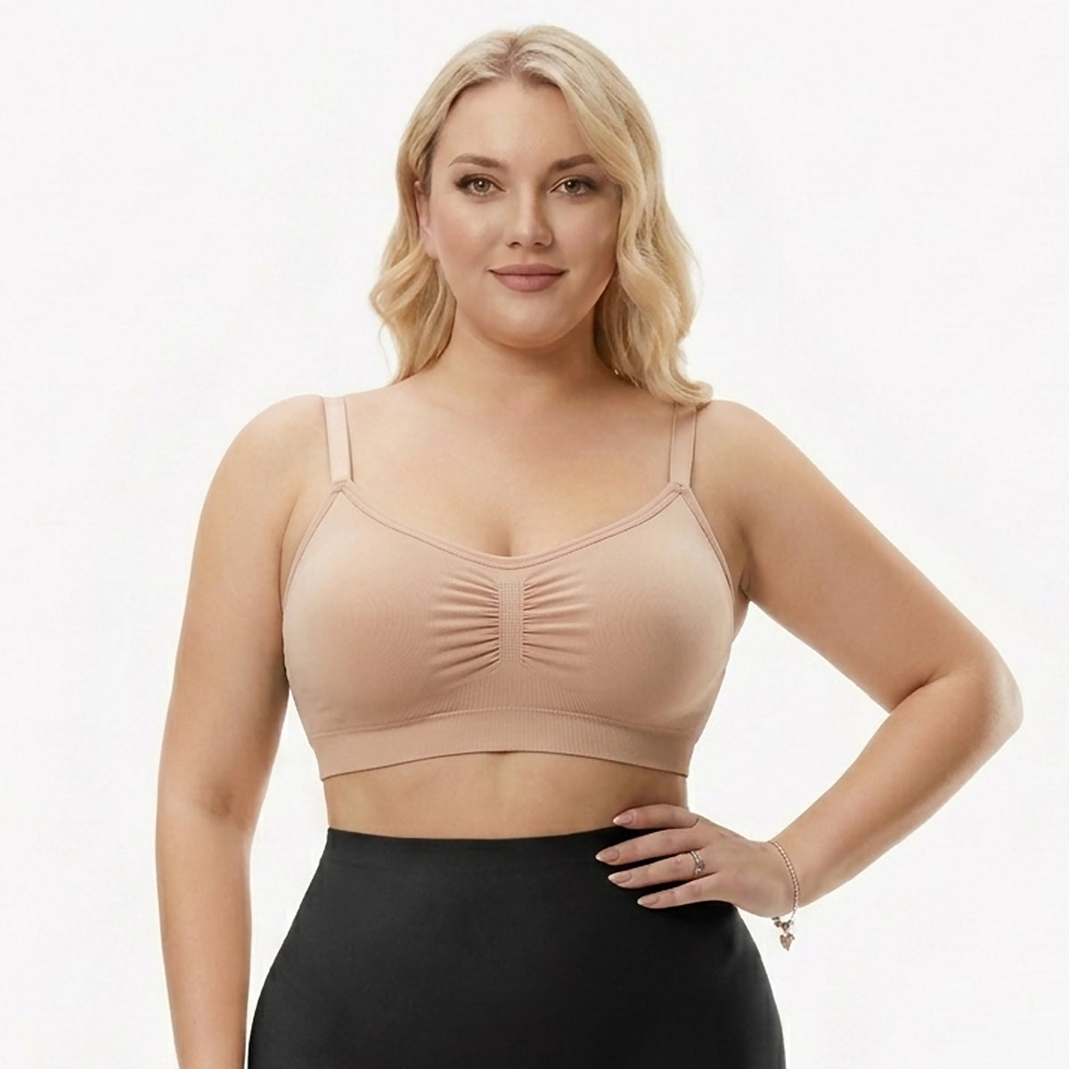 Seamless shaping bra with adjustable straps